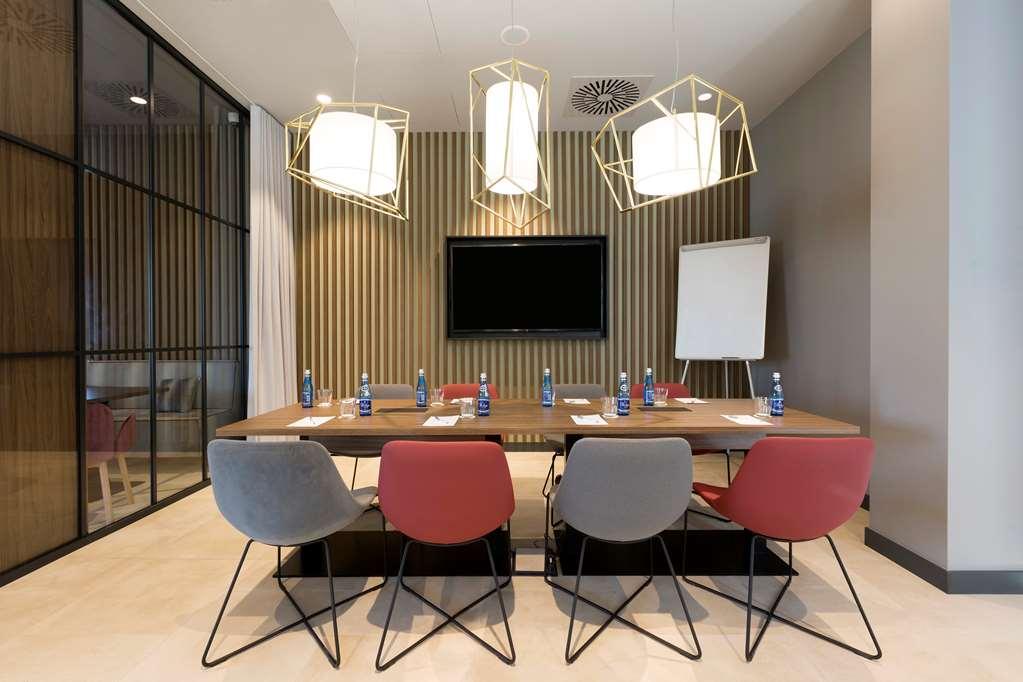 Hotel Hampton By Hilton Krakow Airport Balice Facilidades foto
